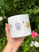 Load image into Gallery viewer, Blossom Vessel