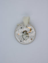 Load image into Gallery viewer, 17 Penguin