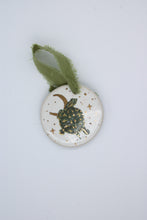 Load image into Gallery viewer, 10 Turtle II