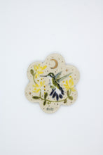 Load image into Gallery viewer, 07 Garden Emerald Hummingbird &amp; Honeysuckle
