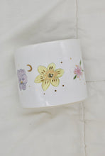Load image into Gallery viewer, Blossom Vessel
