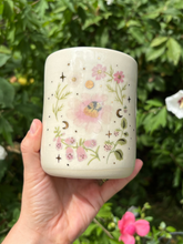 Load image into Gallery viewer, Bumblebee Vessel
